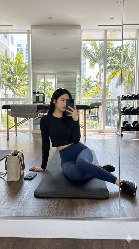 Gym Mirror Selfie template result