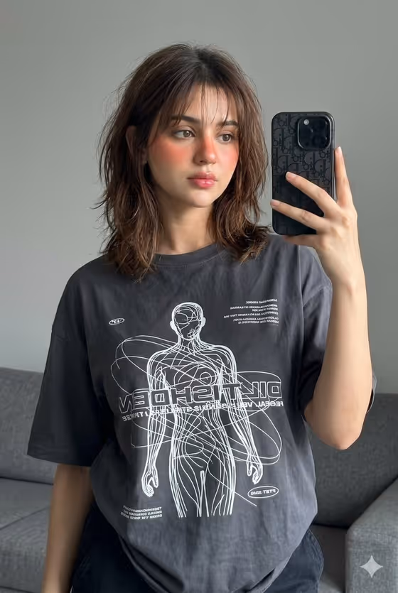Editorial Mirror Selfie