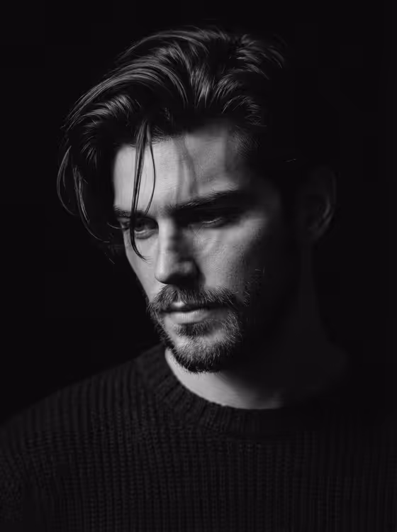Single-Beam Monochrome Portrait template result