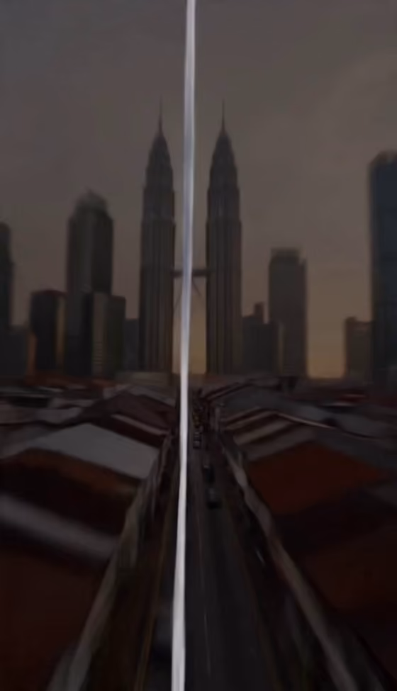 Kuala Lumpur Web-Swing Heroine Flight