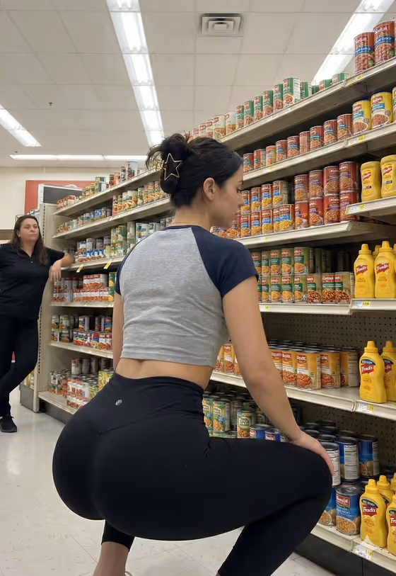Grocery Aisle Curve