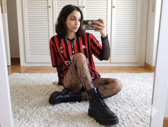 Jersey Mirror Selfie template result