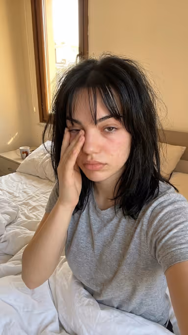 Morning Bedhead Selfie