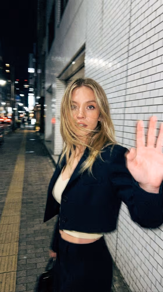 Candid Tokyo Smartphone Night Photo template result